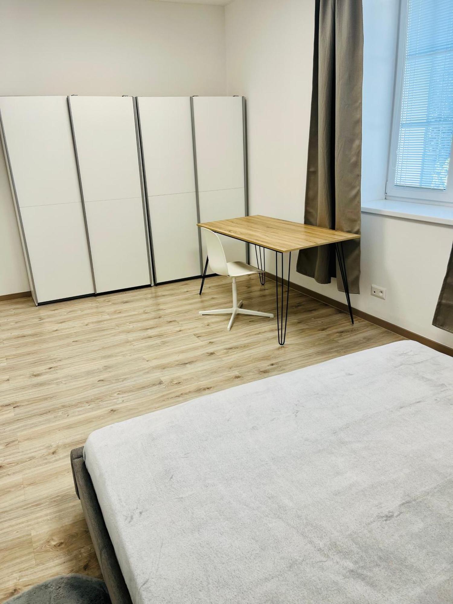 Apartment Riviera Centrum, Private Parking And Smart Check In Banská Bystrica Eksteriør billede