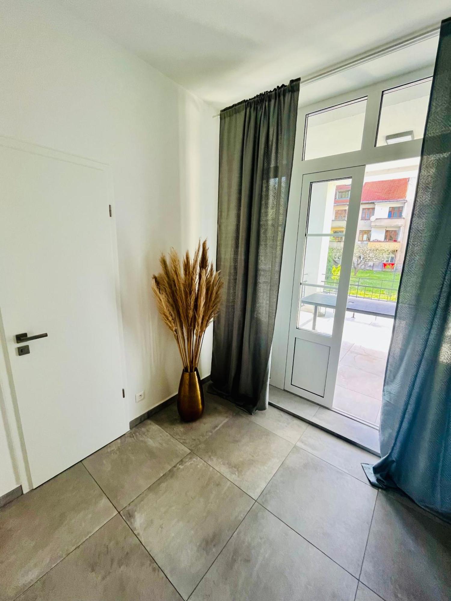 Apartment Riviera Centrum, Private Parking And Smart Check In Banská Bystrica Eksteriør billede